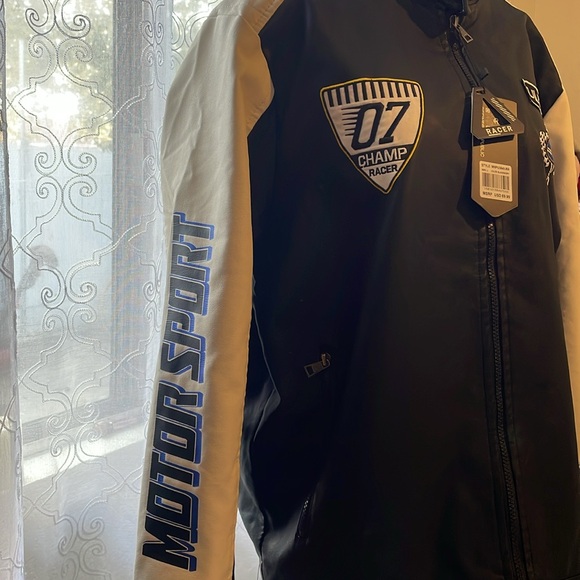 faux leather jacket, brand new still with tags - Picture 3 of 4